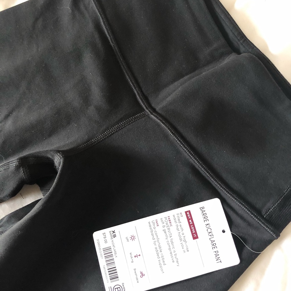 Kickflare Athleta capri 7/8 leggings